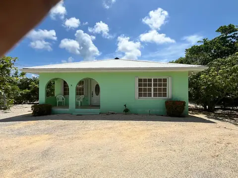 (Sale Pending) CENTURY 21 | PLOVER CRESCENT RETREAT