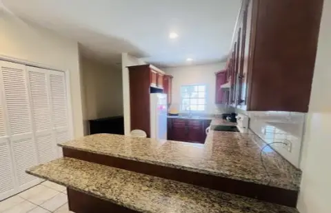 CENTURY 21 | PARK VIEW COURT - 2/2 AVAILABLE NOW