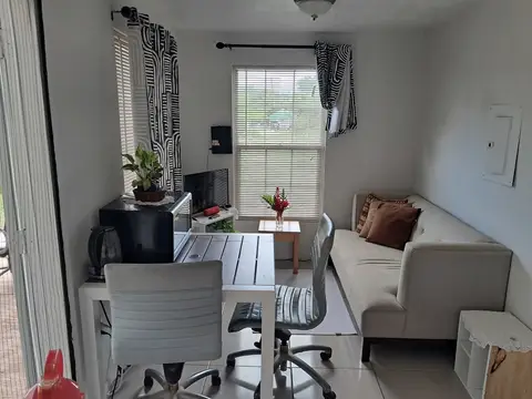 Bed Space For Rent In West Bay