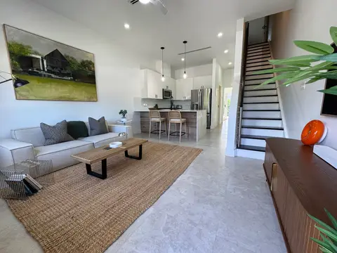 BEAUTIFUL 2-BED, 2-BATH & DEN AT THE MEADOWS AT BATABANO