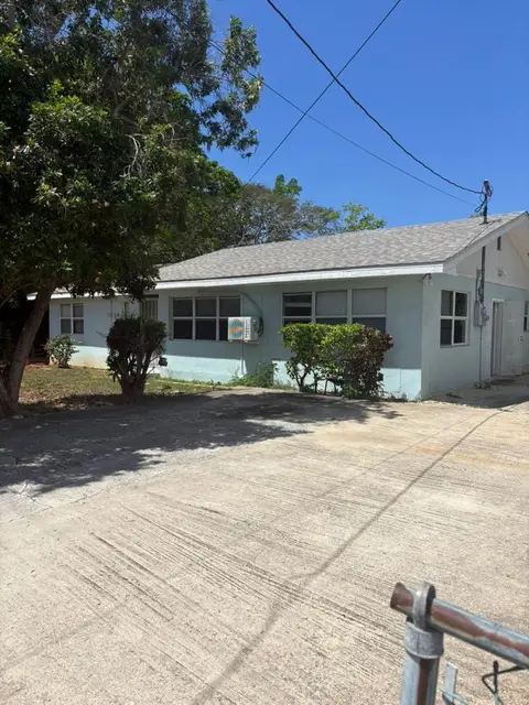 ROOM FOR RENT – SAVANNAH / NEWLANDS (UTILITIES INCLUDED) AVAILABLE IMMEDIATELY