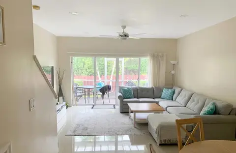 (Sale Pending) Southampton Gardens | 2 bed 2.5 bath | Long-term rent