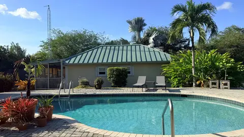 1 Bedroom Cottage for Rent – Savannah