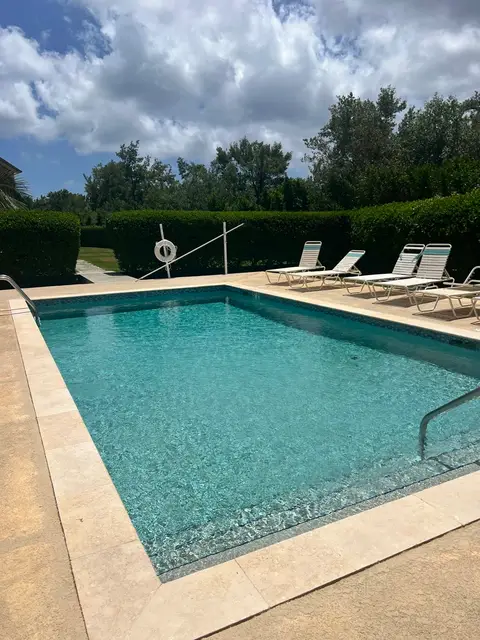 Reduced! 1-bedroom/1-bathroom, North Side