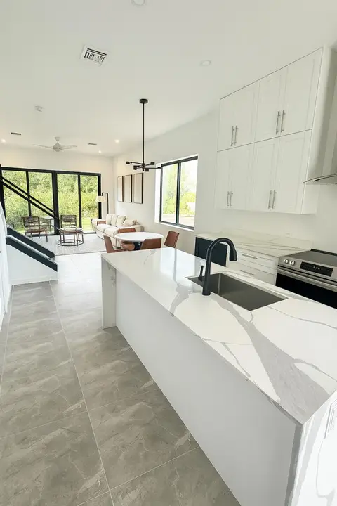 BRAND NEW 2-BED 2.5-BATHS TOWNHOUSE AT PRIVE
