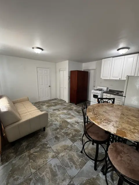 1 bedroom apartment for rent | Spotts Newlands