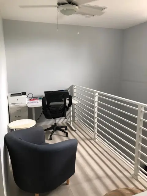 Modern 2 Bed + den, 2.5 Bath Townhouse for Rent