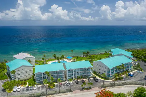 CENTURY 21 | OCEAN POINTE VILLAS #10, OCEANFRONT WEST BAY