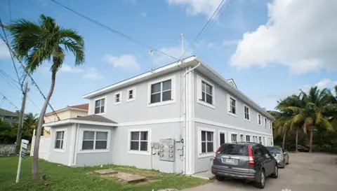 CENTURY 21 | PARKLANE LIVING TOWNHOUSE