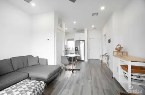 19 NORTH 2 BED