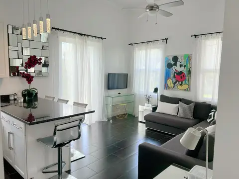 SHARE a two bedroom apartment.