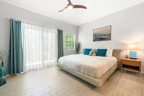 Gorgeous 2 bed 2.5 bath @ Southampton Gardens