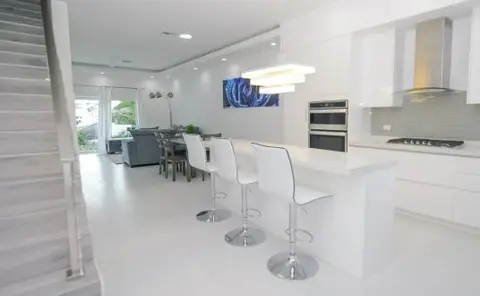 CENTURY 21 | MANTRAS 2 BED