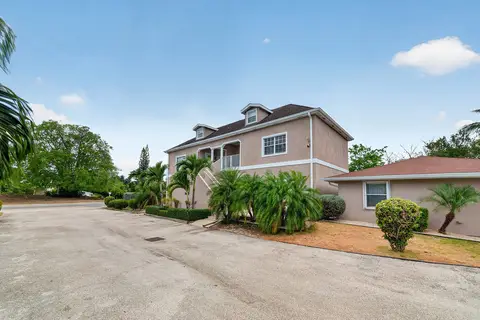 (Sale Pending) CENTURY 21 | BENNETT VILLAS 2 BEDROOM CONDO