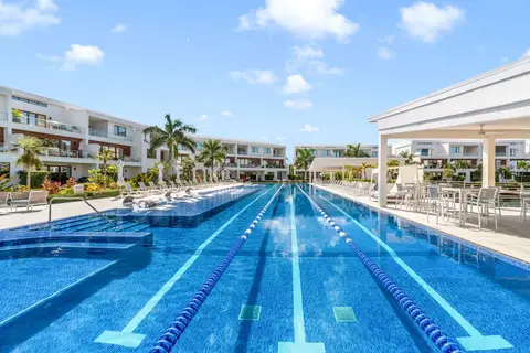 FOR RENT: Arvia 1 Bed + den