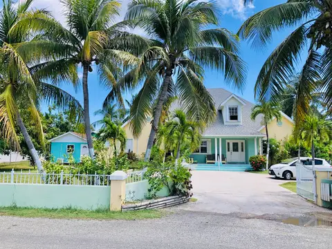 BOREAL STREET INVESTMENT PROPERTY - 7 BEDROOMS