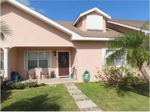 For Sale 3 bed 3 bath Townhouse