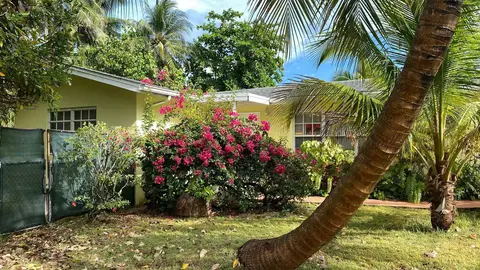 House in Snug Harbor