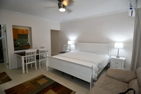 Studio Apartment – Prospect