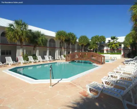 SMB - Residency Suites - 2-Bedroom/1-Bathroom - AVAILABLE June 1st !!!