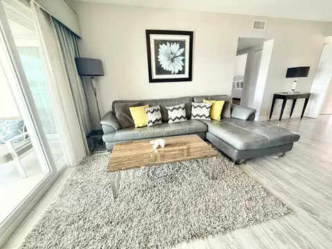 Beautiful canal front 2 bed 2 bath @ The Waterways, available NOW!