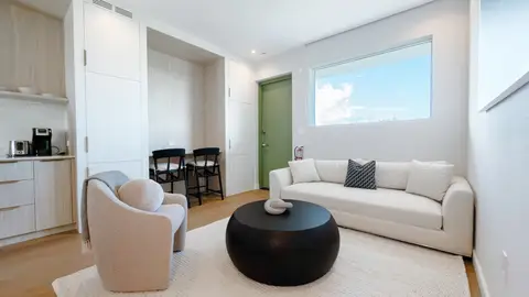 1 BED THE GROVE TOO