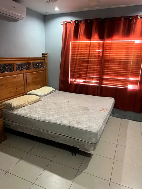 Room For Rent