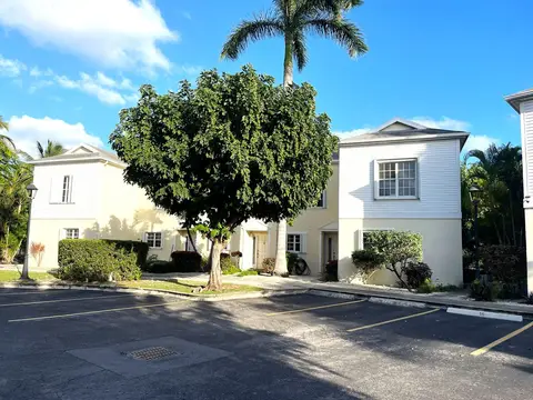 CENTURY 21 | 2 BED 2.5 BATH END UNIT - HOPE SPRINGS - GEORGE TOWN
