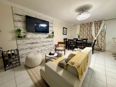 CENTURY 21 | TROPICAL HAVEN - REMODELED 3 BEDROOM CONDO!