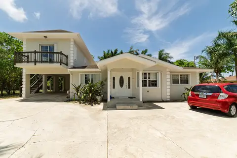 CENTURY 21 | SAVANNAH 3 BED HOME WITH 1 BED RENTAL INCOME PLUS $25K CASHBACK SAVINGS.